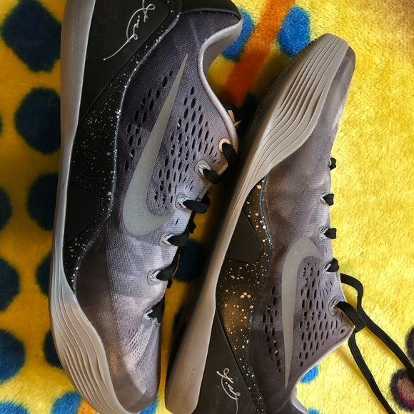 Nike Other - Kobe 9 metallic silver